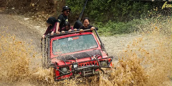 Long 1 Jeep Adventure Kemuning